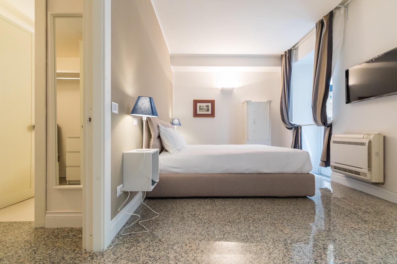 5, Suites Lungomare, Napoli