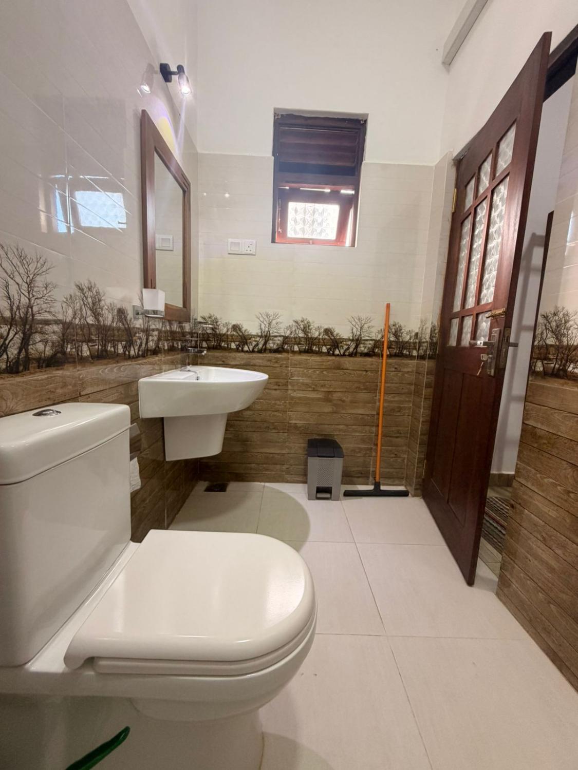 Bathroom 4, Santha House River View Stay, Beruwala