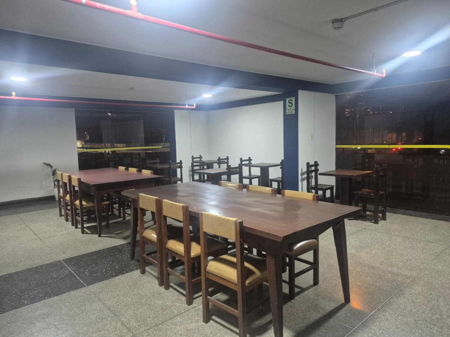 2, Hotel Naciones Unidas, Lima