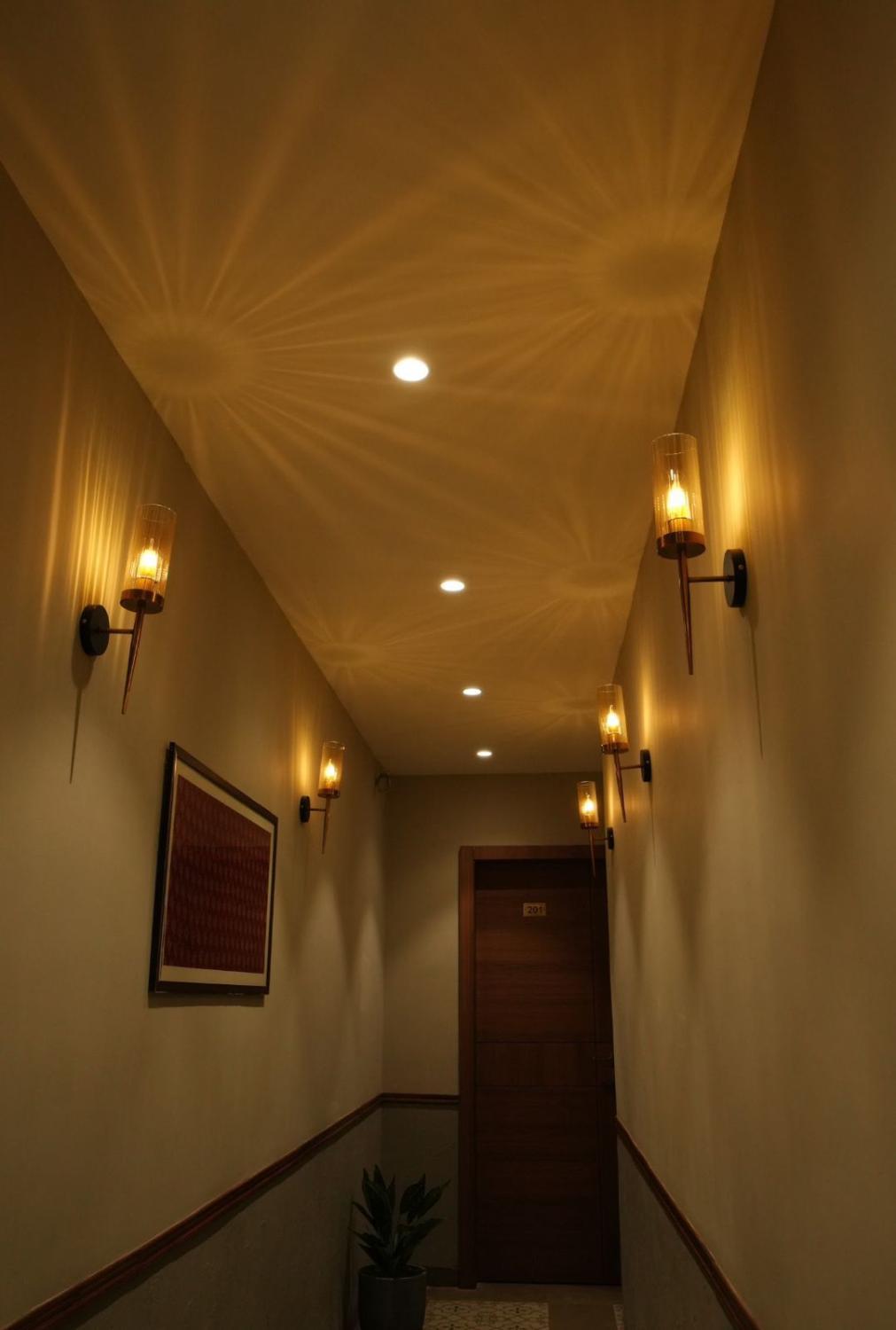 4, hotel manjushree, Hoshangabad
