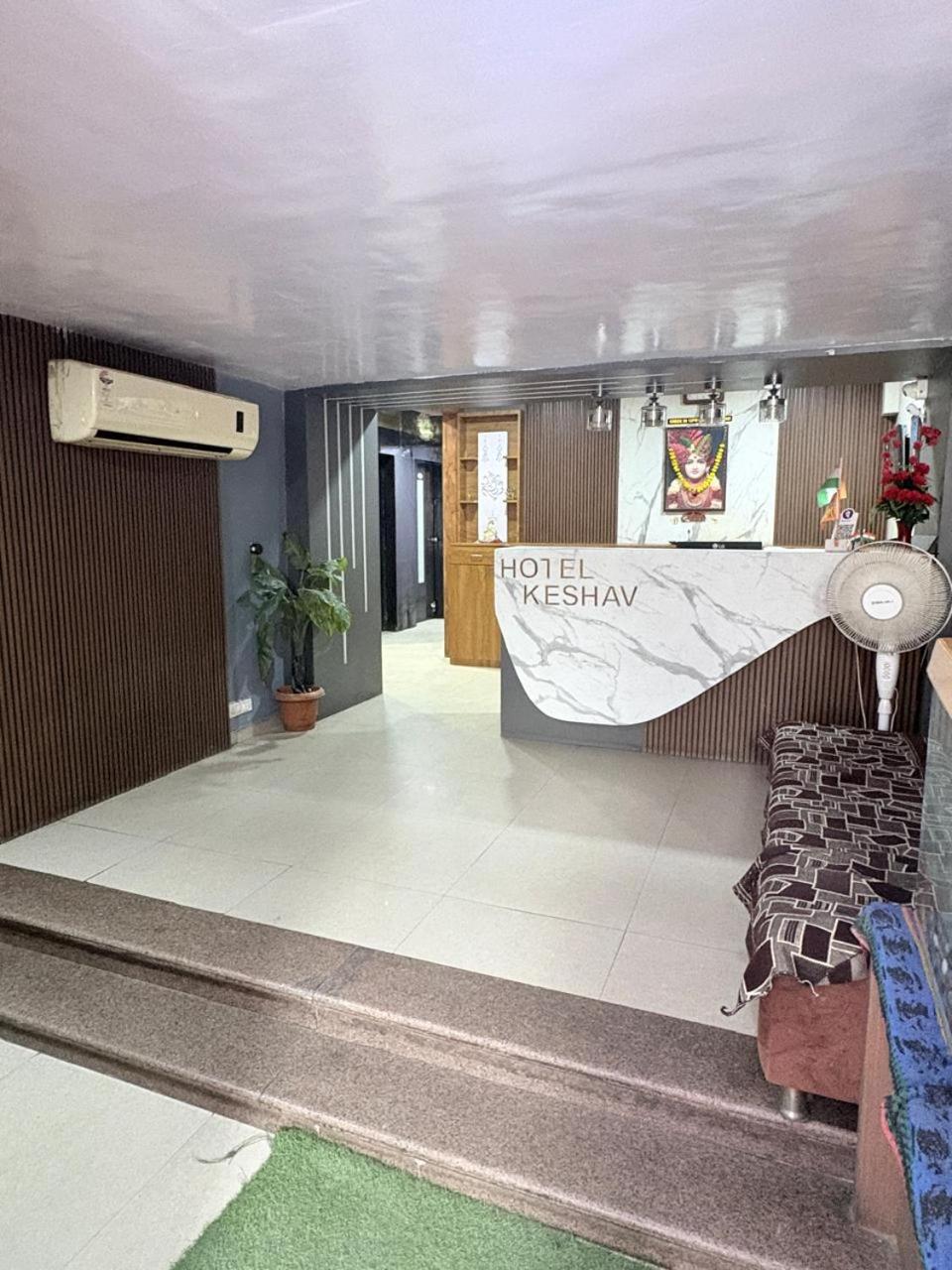 5, Hotel keshav, Ahmadabad