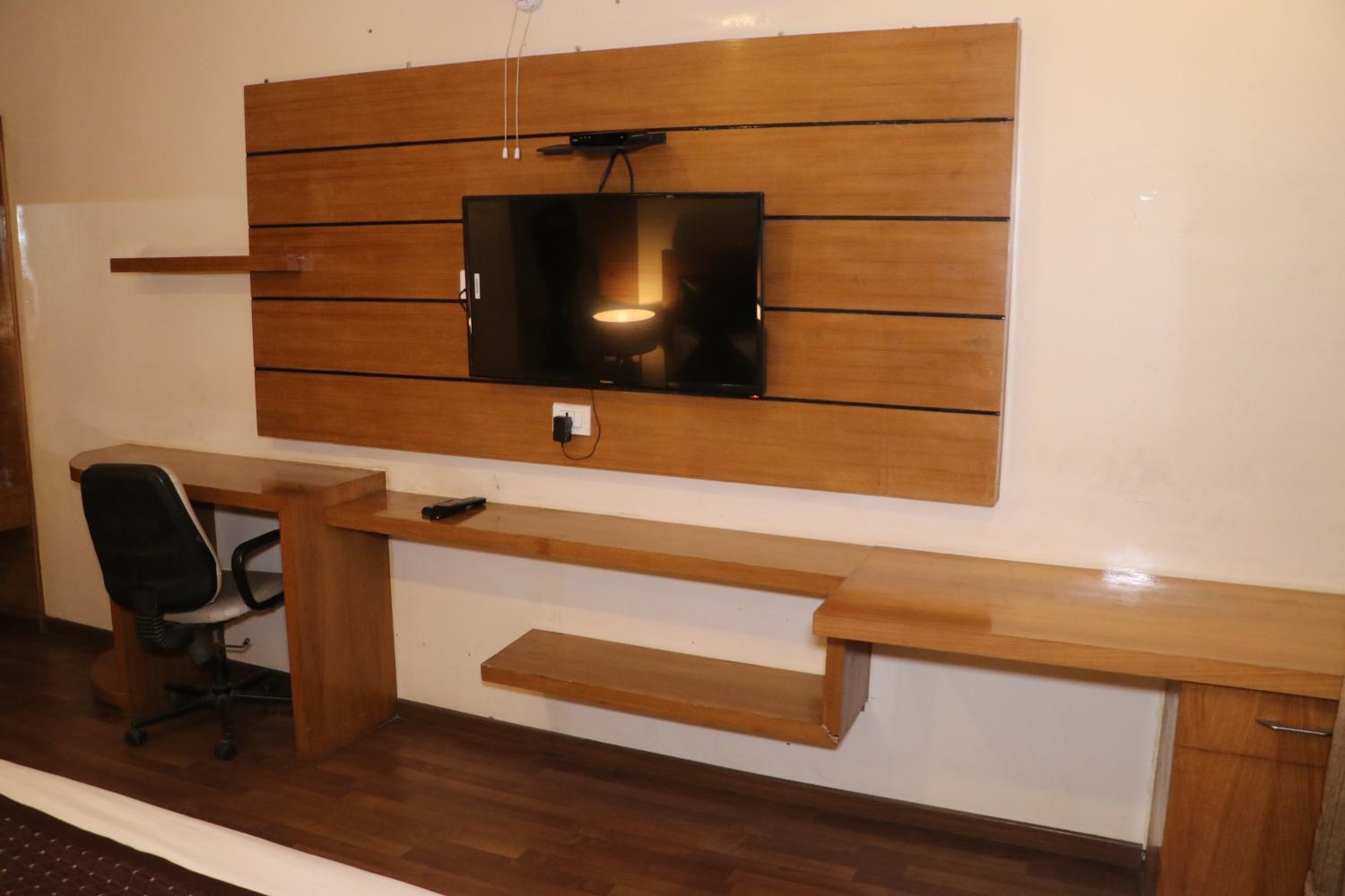 5, Hotel centrum, Hardwar