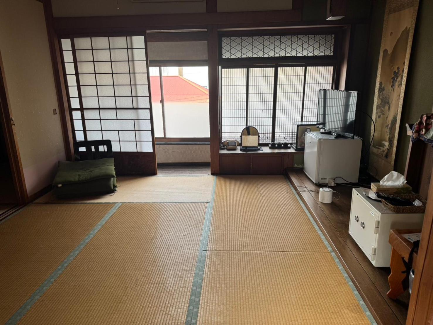 4, 旅館 松の家, Katsuura