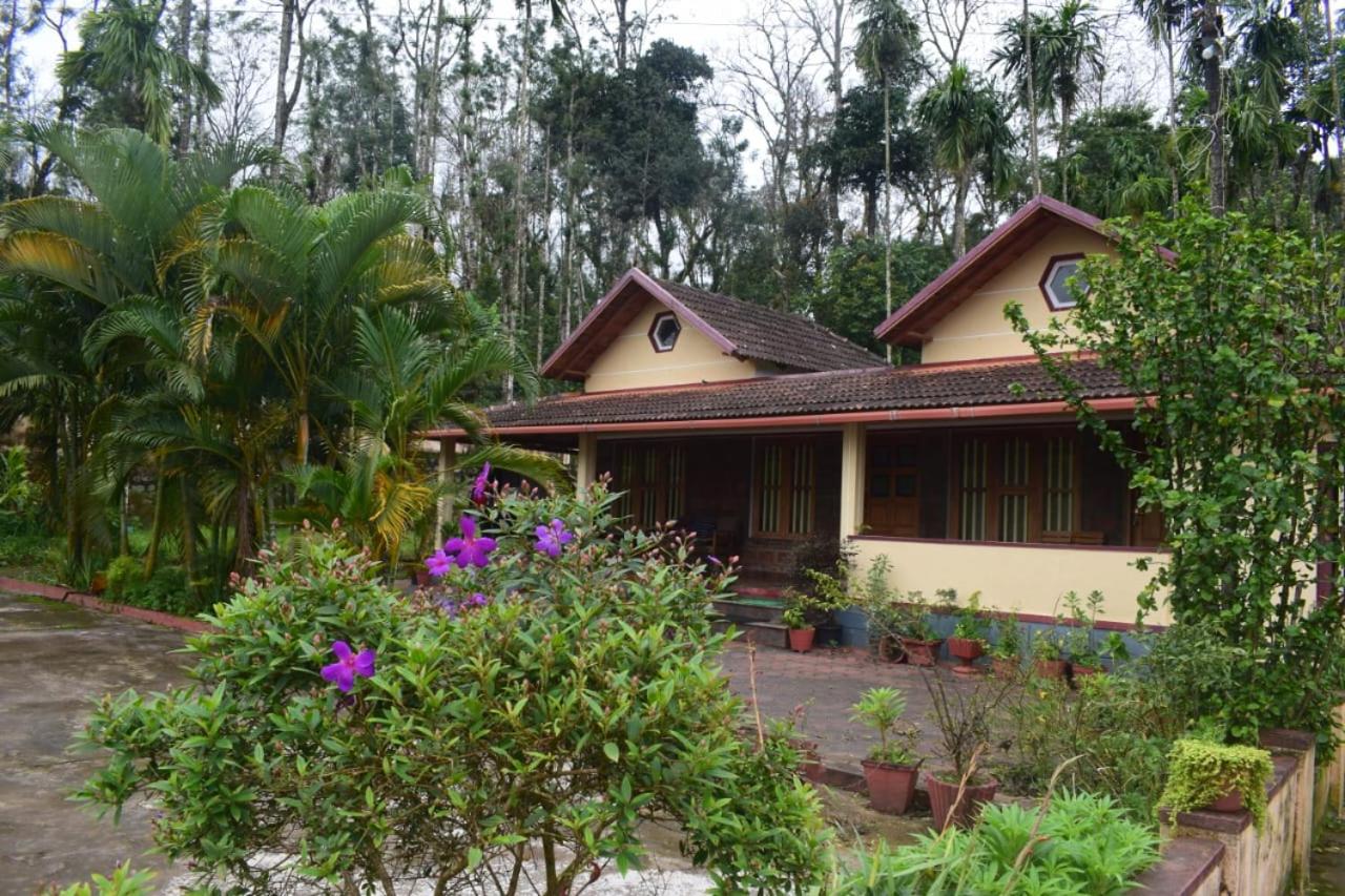 5, hallibailu homestay, Kodagu