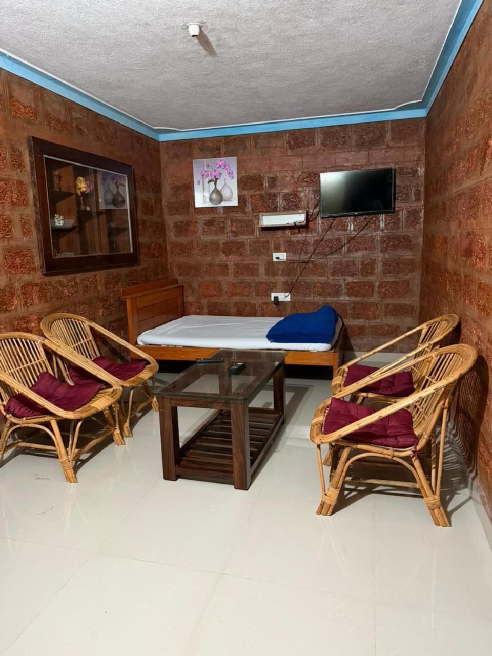 3, hallibailu homestay, Kodagu