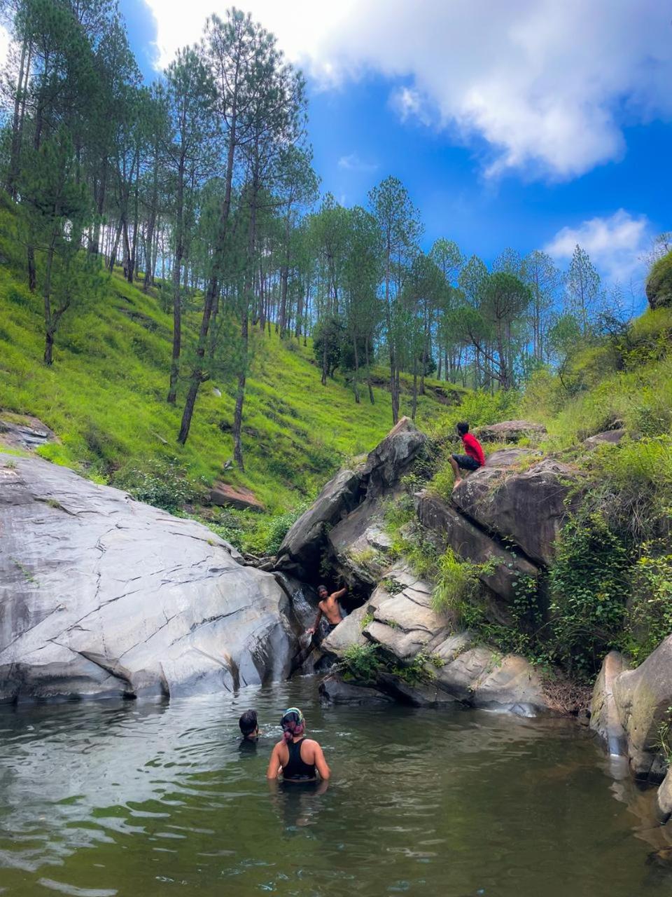 5, HOTs kasar Devi, Almora