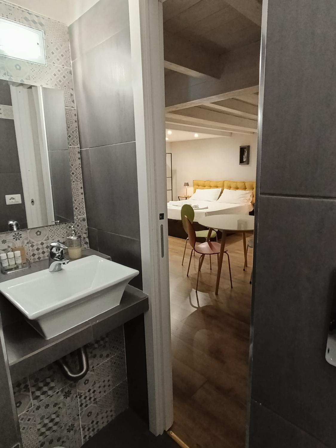 Others 3, Candelieri Suites, Sassari