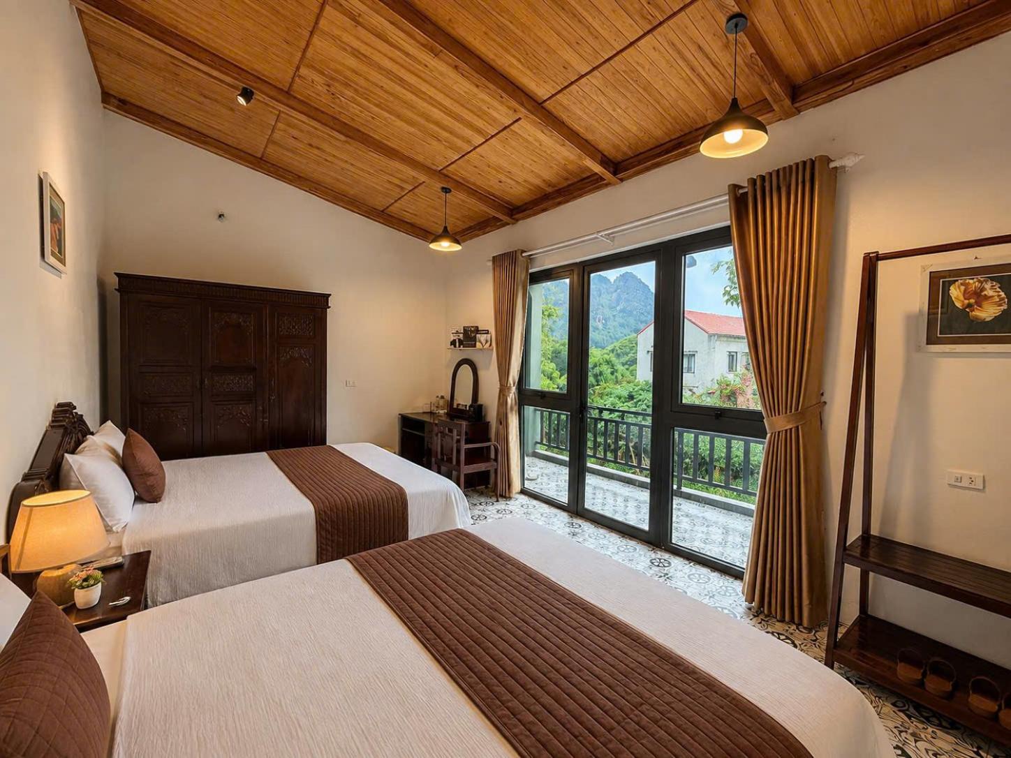 5, Laman Ninh Binh, Hoa Lư