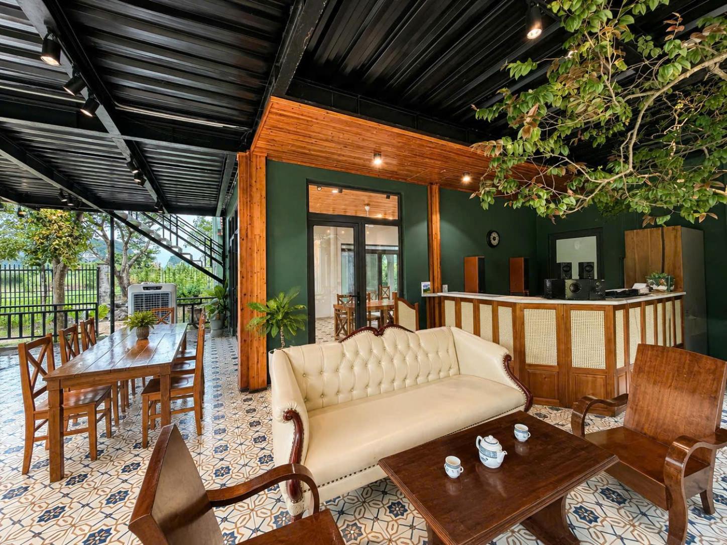 3, Laman Ninh Binh, Hoa Lư