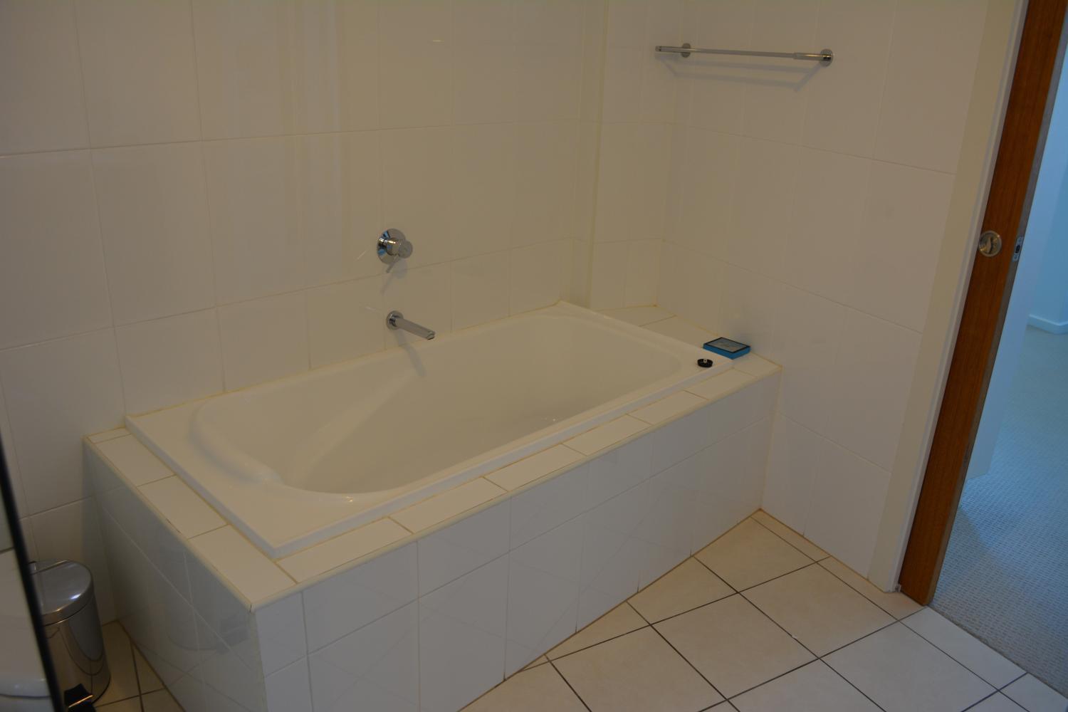 Bathroom 2, Wallaroo Marina Luxury Apartment, Copper Coast