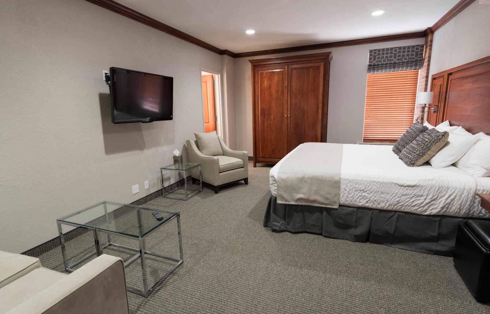 Popular attractions Area Nearby Property