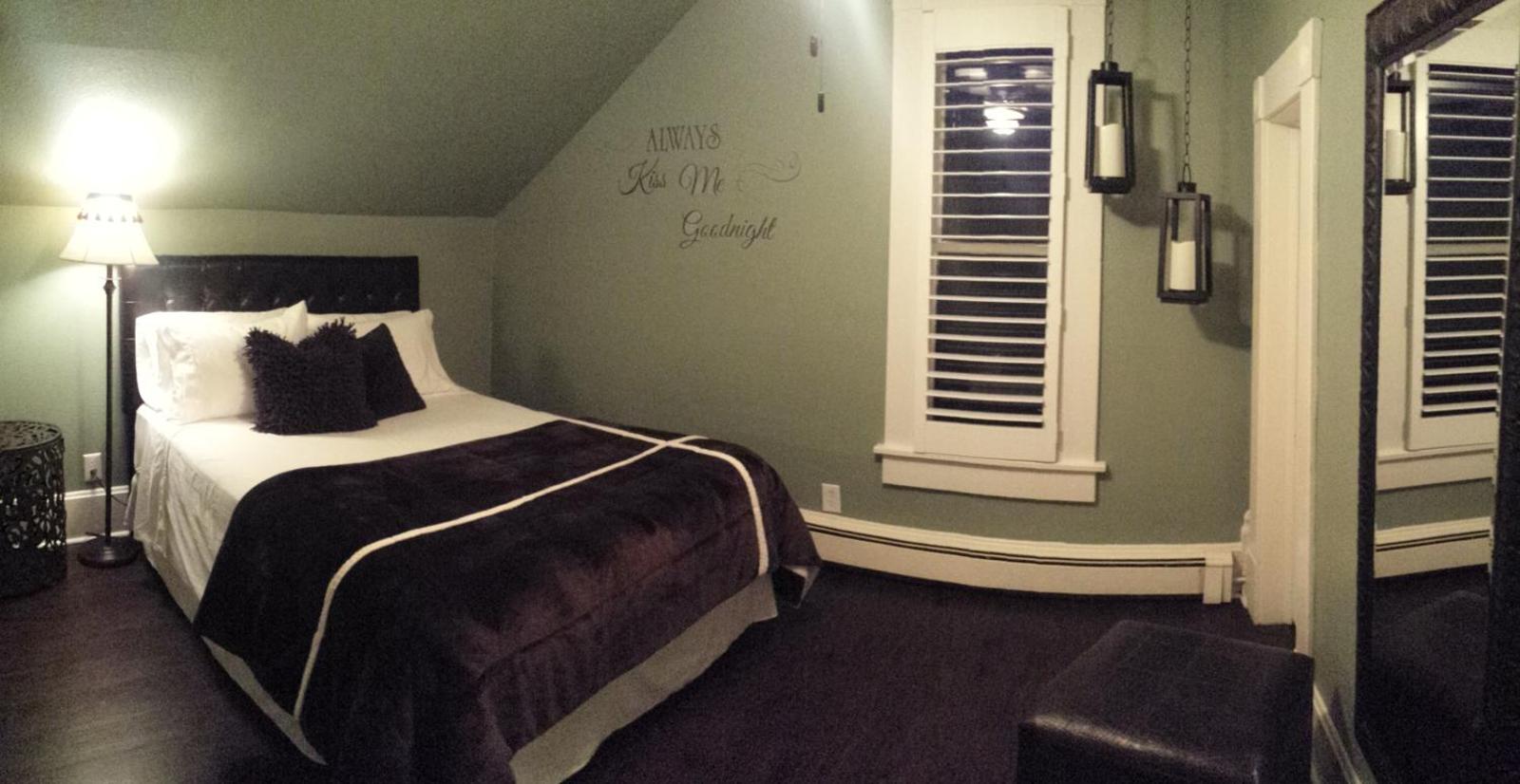 Yellowstone House of the Three Bears 2 Blocks to Downtown