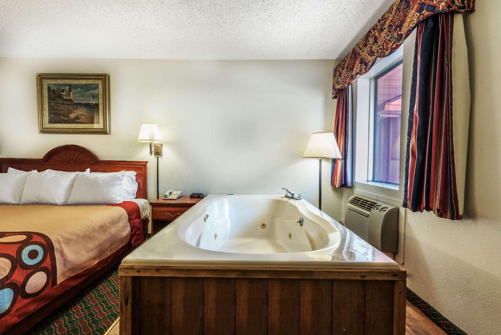 Popular attractions Area Nearby Property