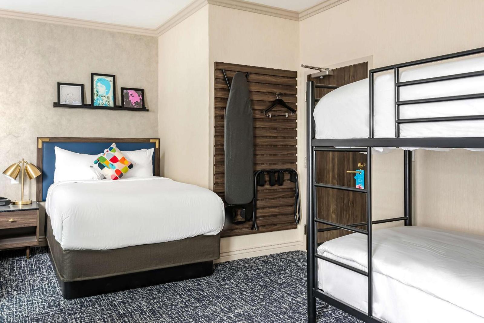 Popular attractions Area Nearby Property