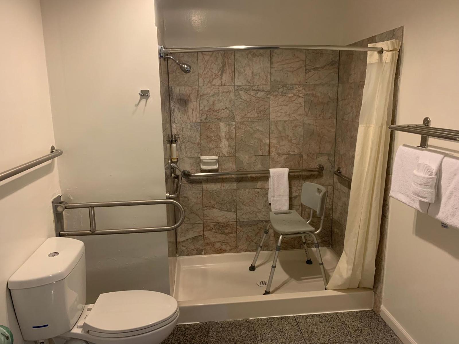 Queen Room - Disability Access