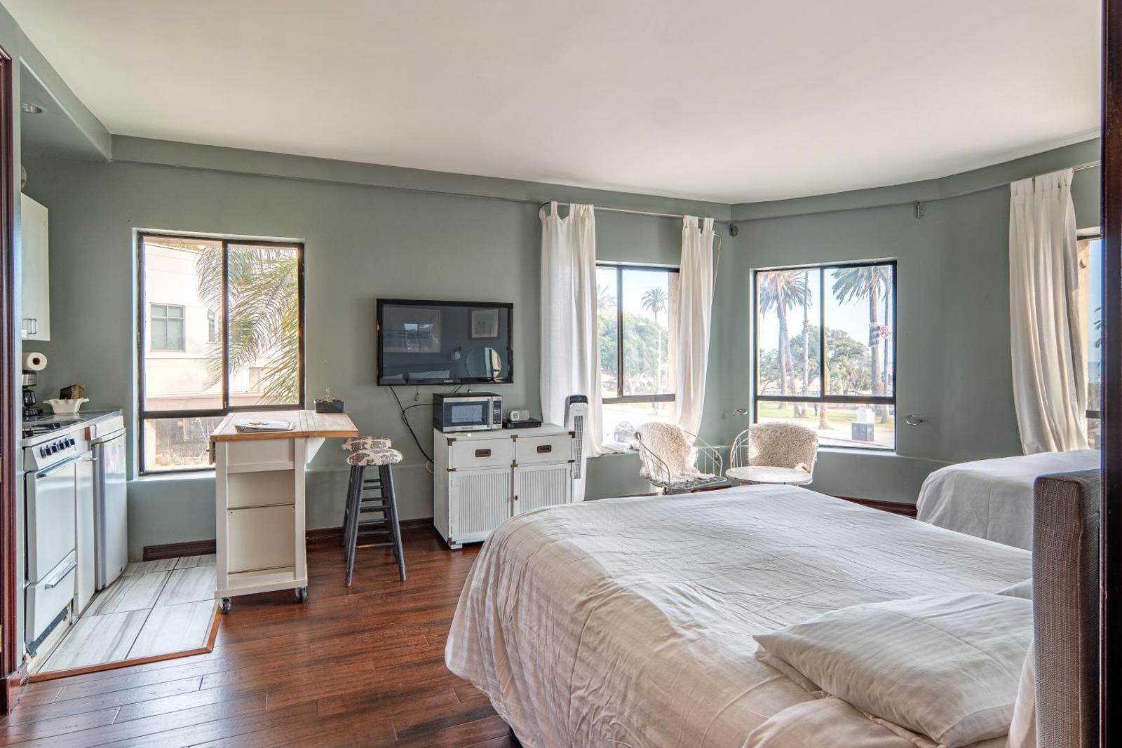 Ocean Luxury Lofts And Suites