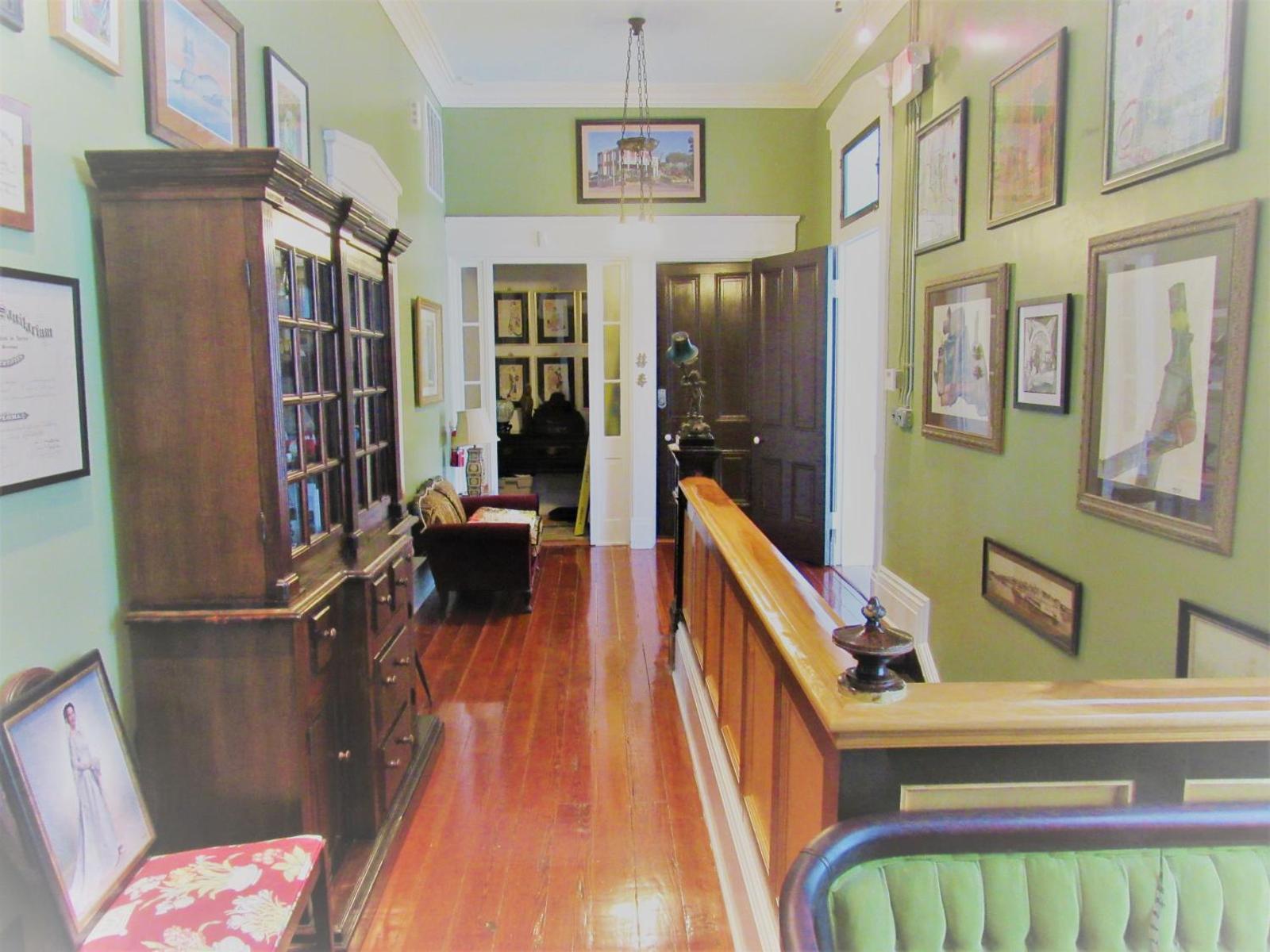 Bazsinsky House Main image 1