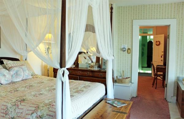 Belle Aire Mansion Guest House Main image 2