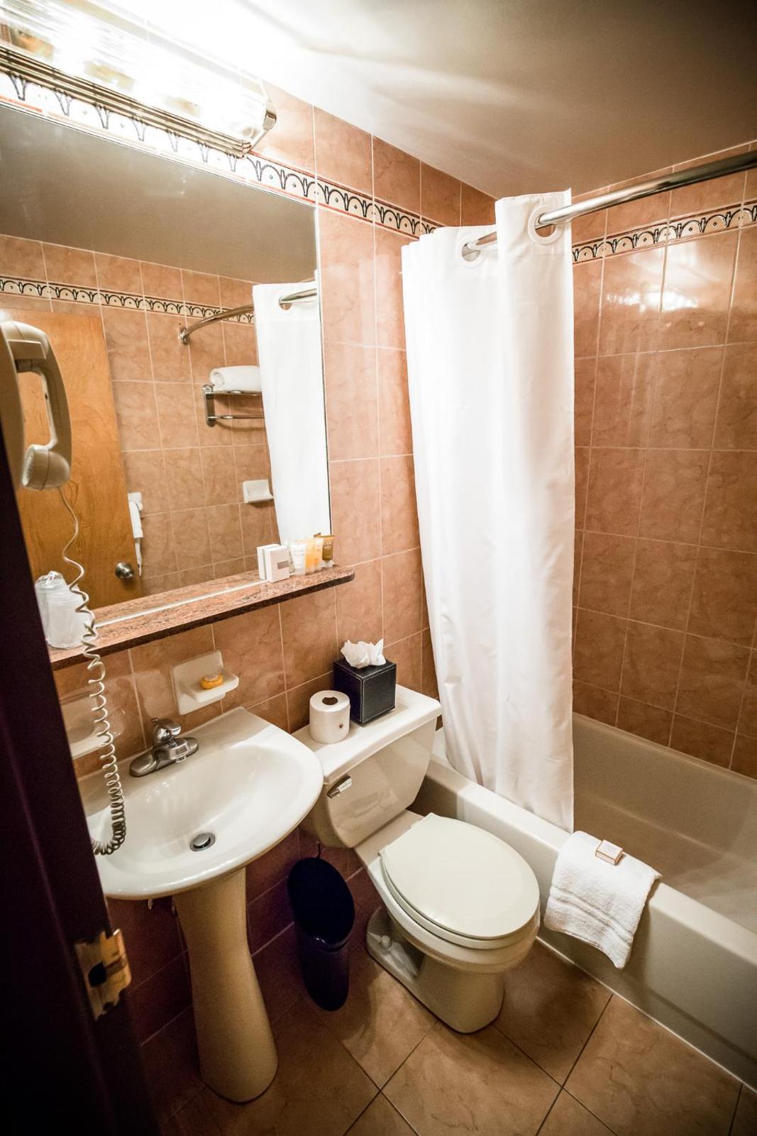 Popular attractions Area Nearby Property