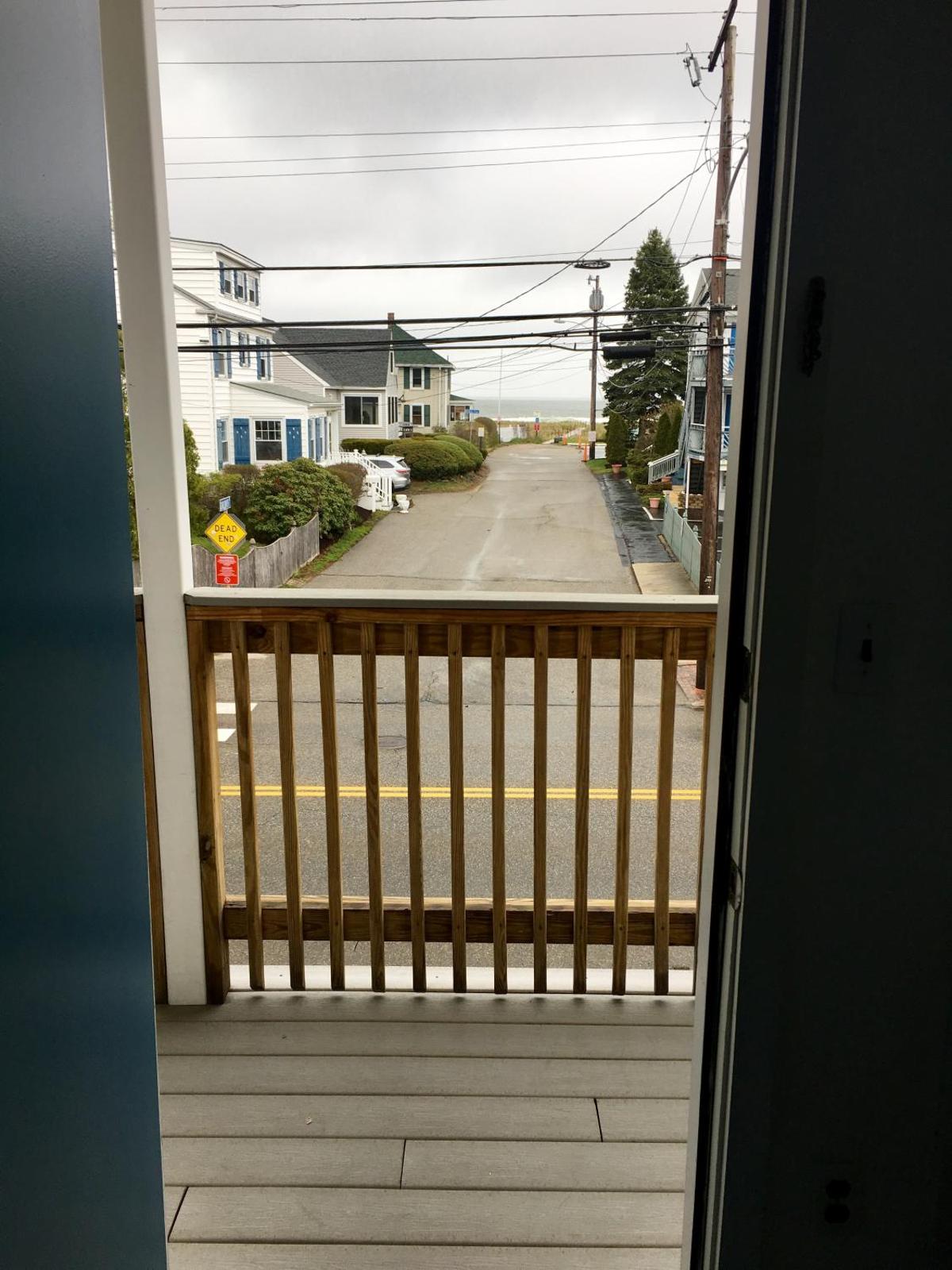 Popular attractions Area Nearby Property