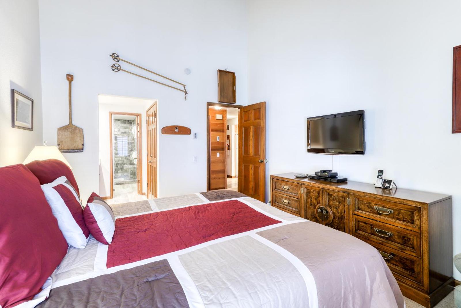 Popular attractions Area Nearby Property