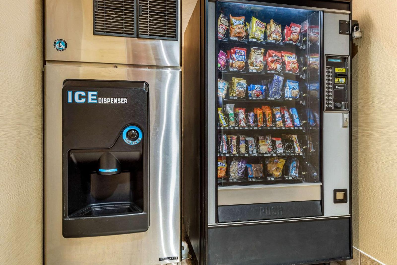 Comfort Suites Dayton-Wright Patterson Main image 1