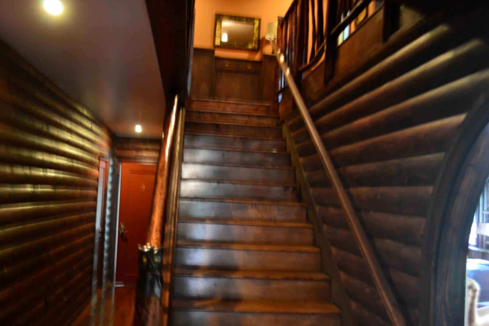 Guerneville Lodge Main image 2