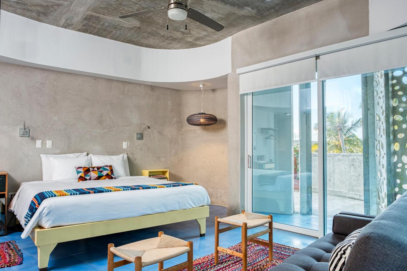 Popular attractions Area Nearby Property