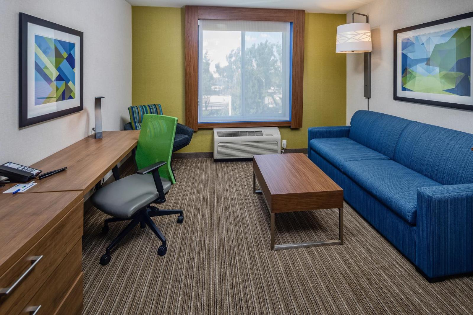 Holiday Inn Express Hotel & Suites Modesto-Salida an IHG Hotel Main image 1