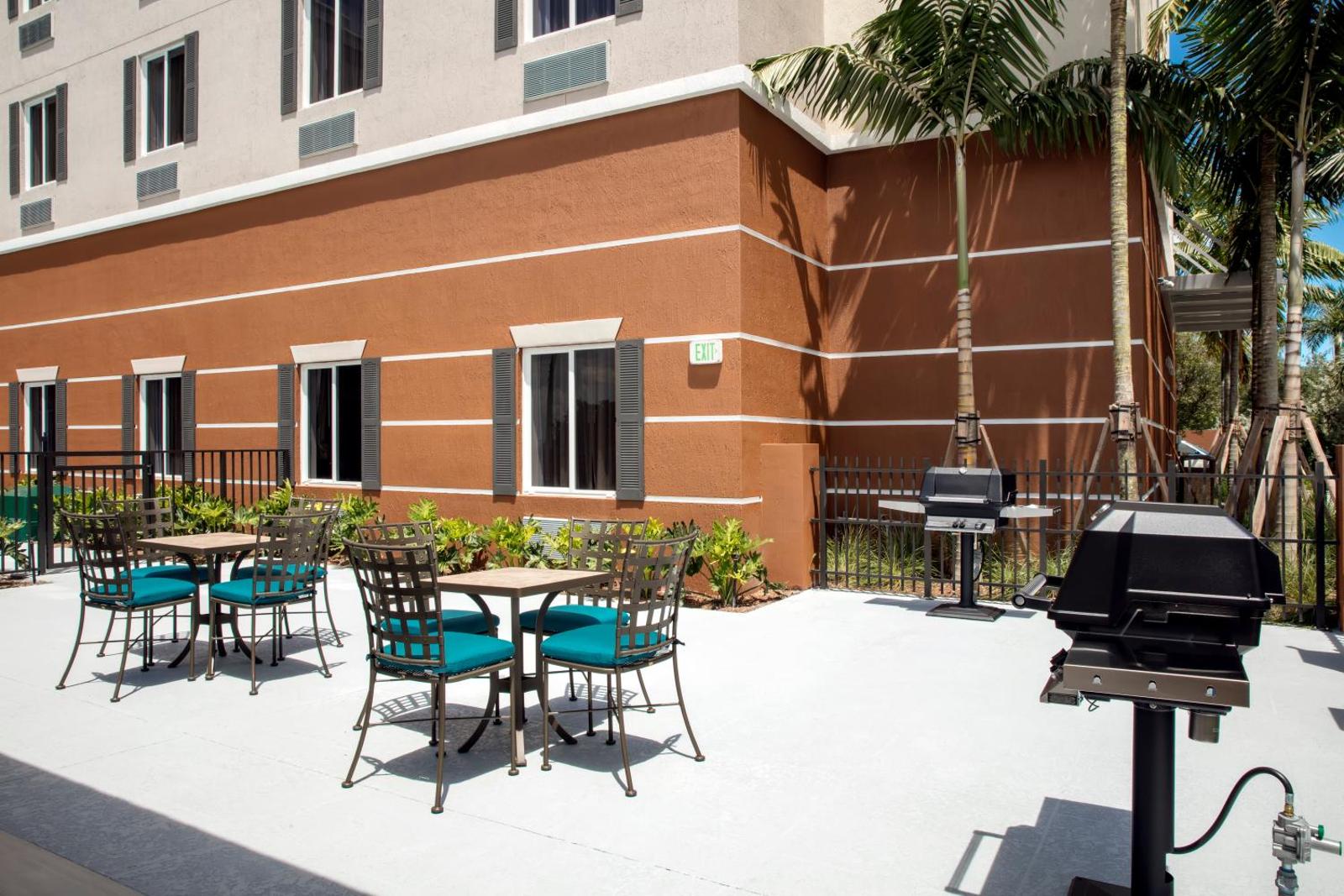 Candlewood Suites - Miami Exec Airport - Kendall an IHG Hotel Main image 1