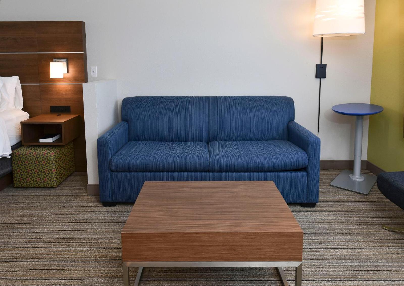 Holiday Inn Express & Suites - Madisonville an IHG Hotel Main image 1