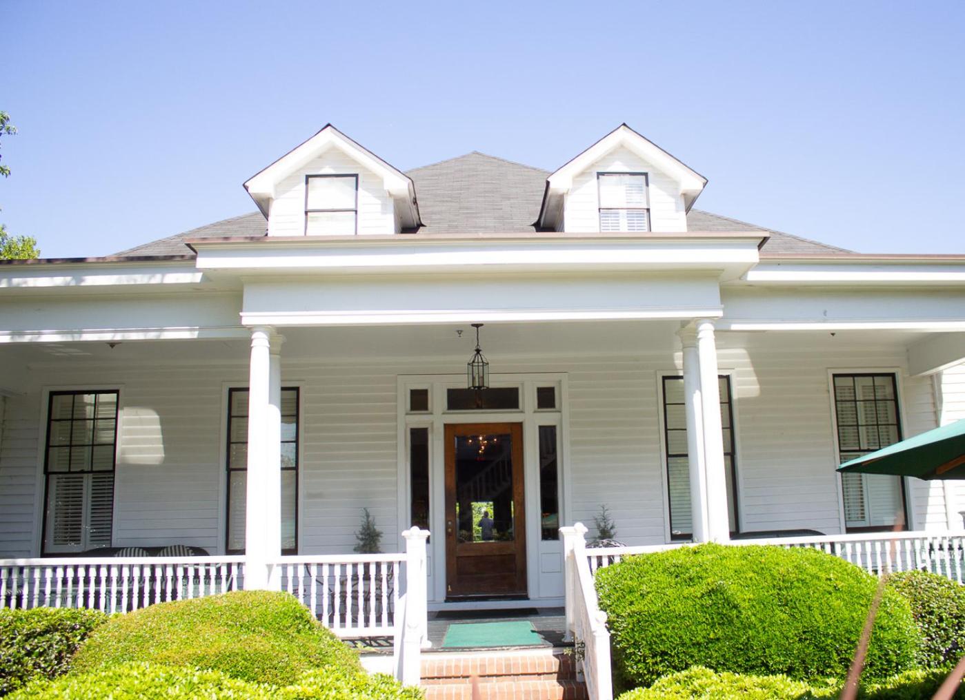 1842 Inn Main image 2