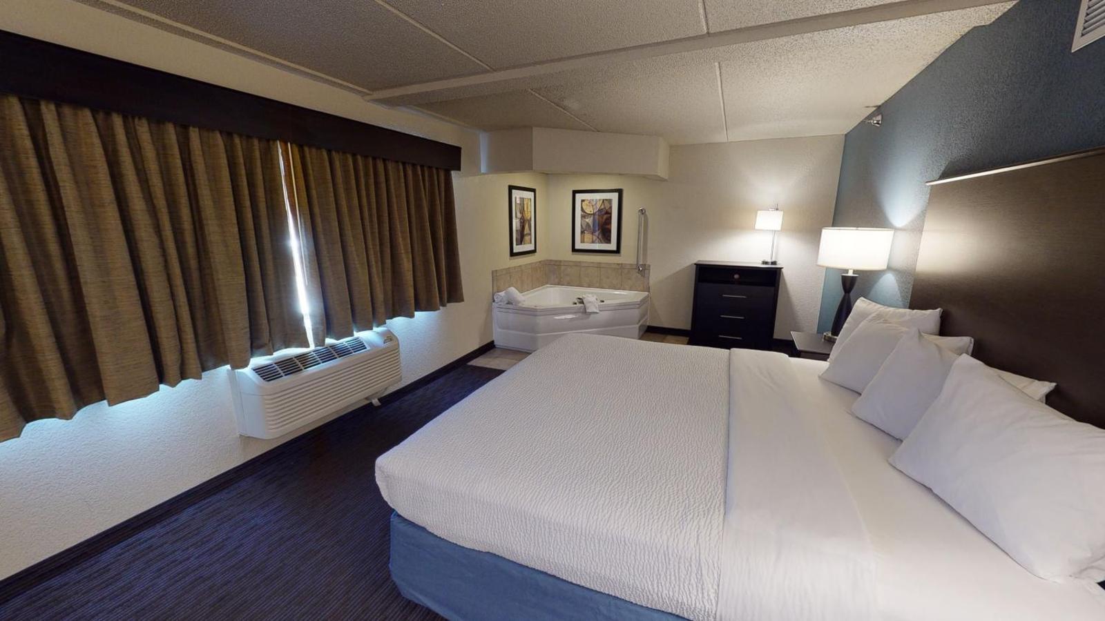 1 King Bed Studio Suite, Non-Smoking 