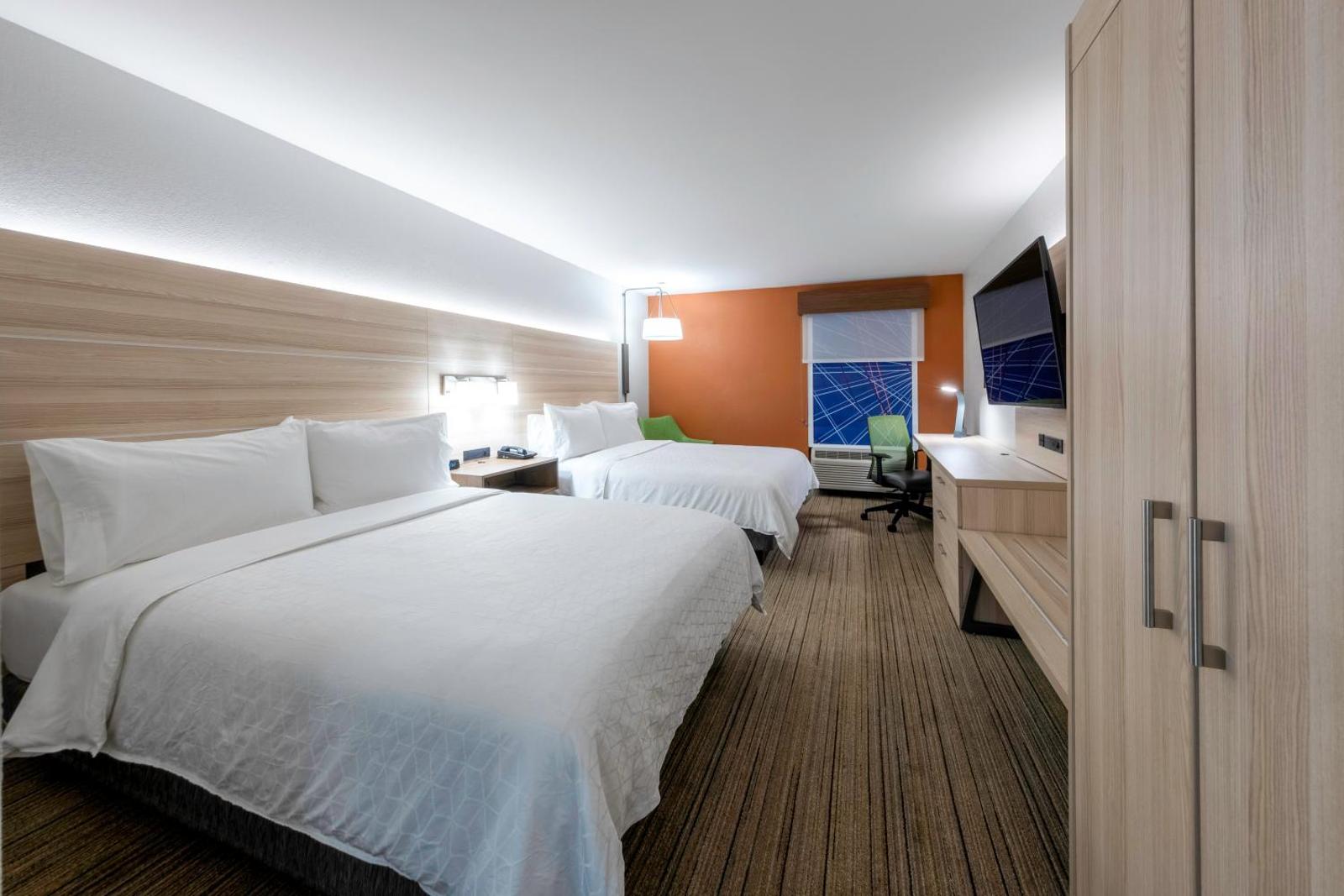 Room image 3