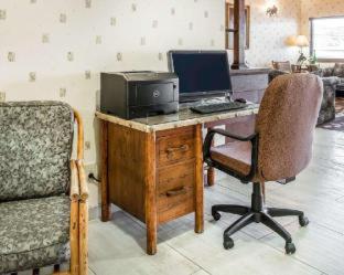 Comfort Inn At Buffalo Bill Village Resort