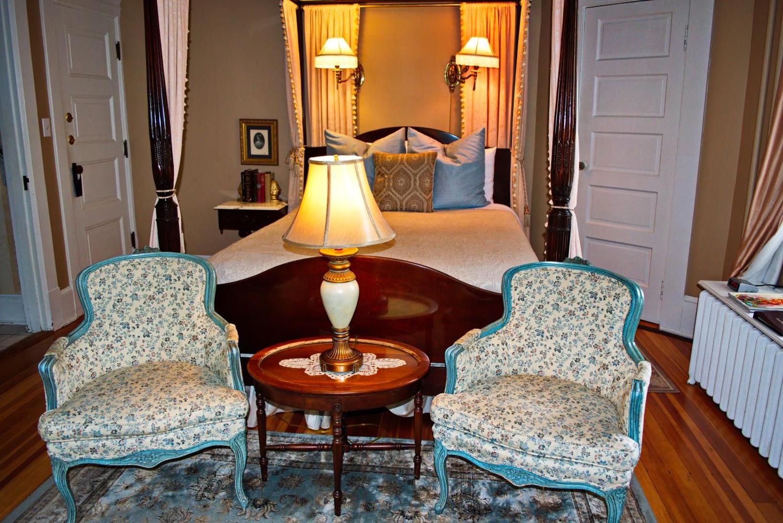 The Lion and the Rose Bed and Breakfast Main image 2