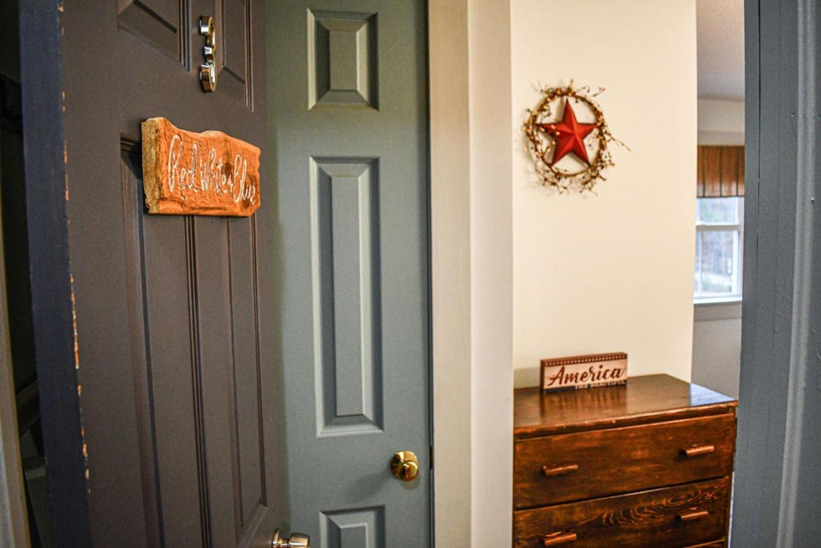 Popular attractions Area Nearby Property