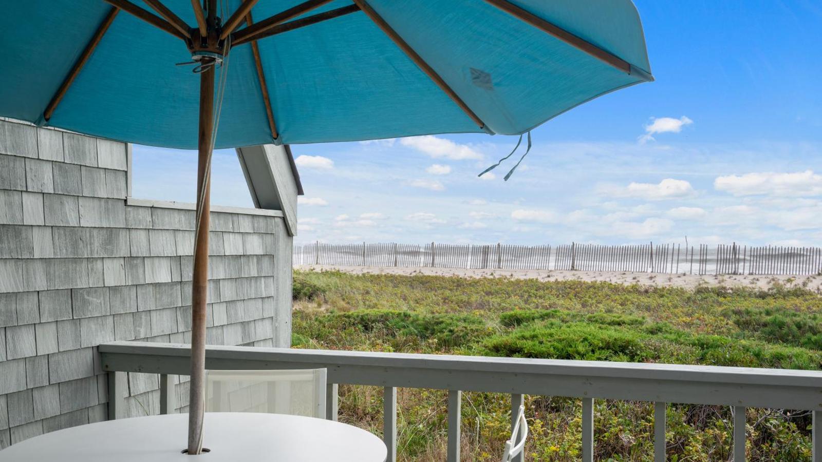 The Surf Club Resort