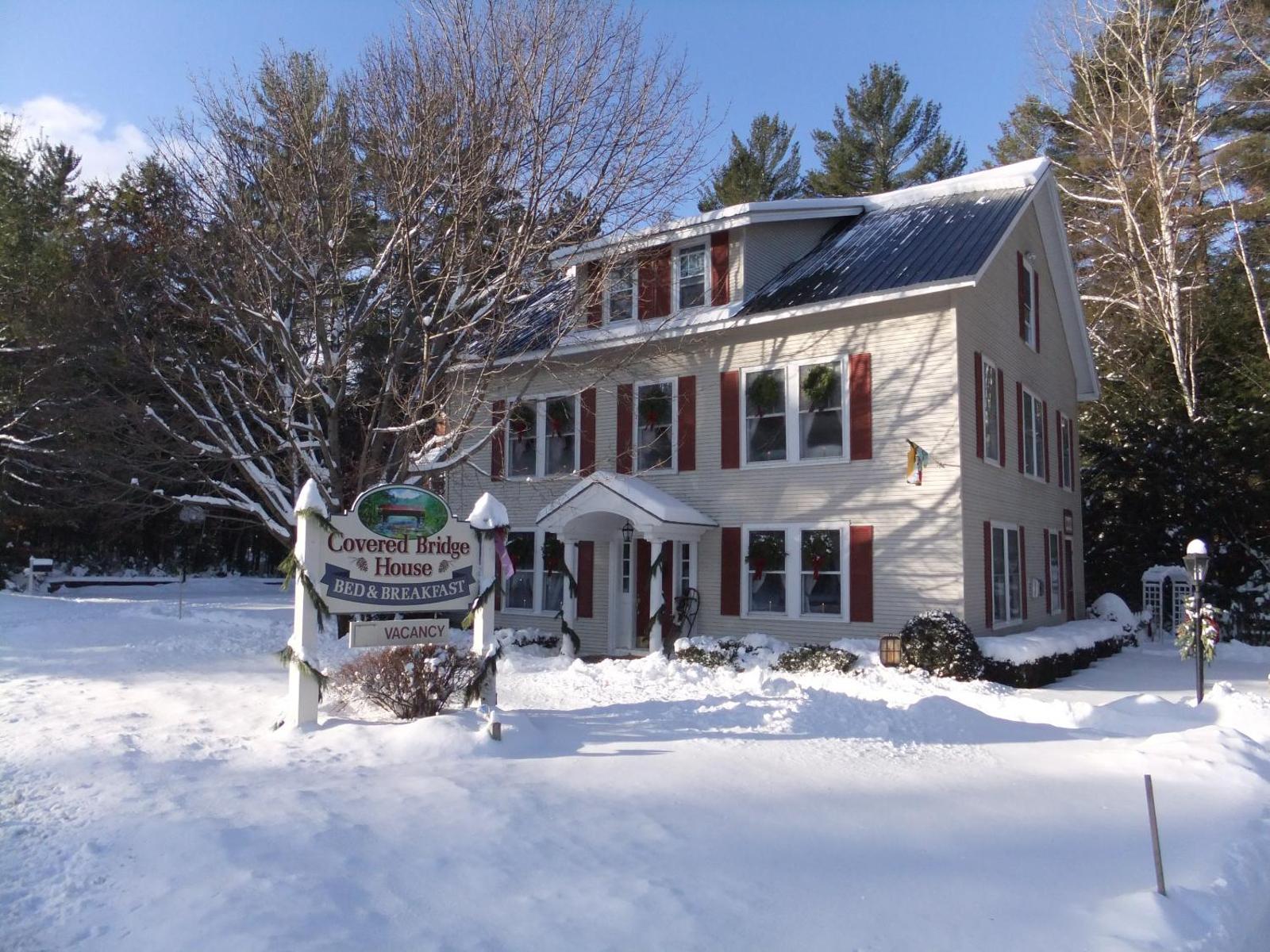 Popular attractions Area Nearby Property