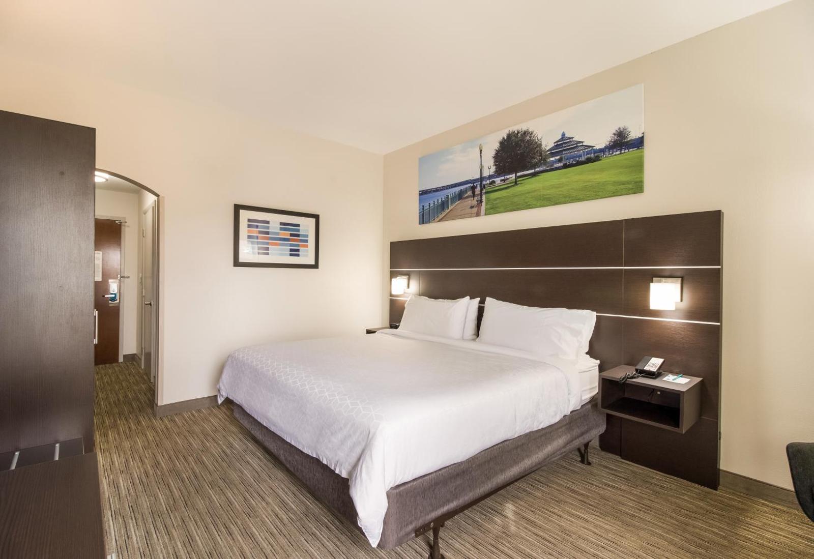 Holiday Inn Express New Bern an IHG Hotel Main image 1