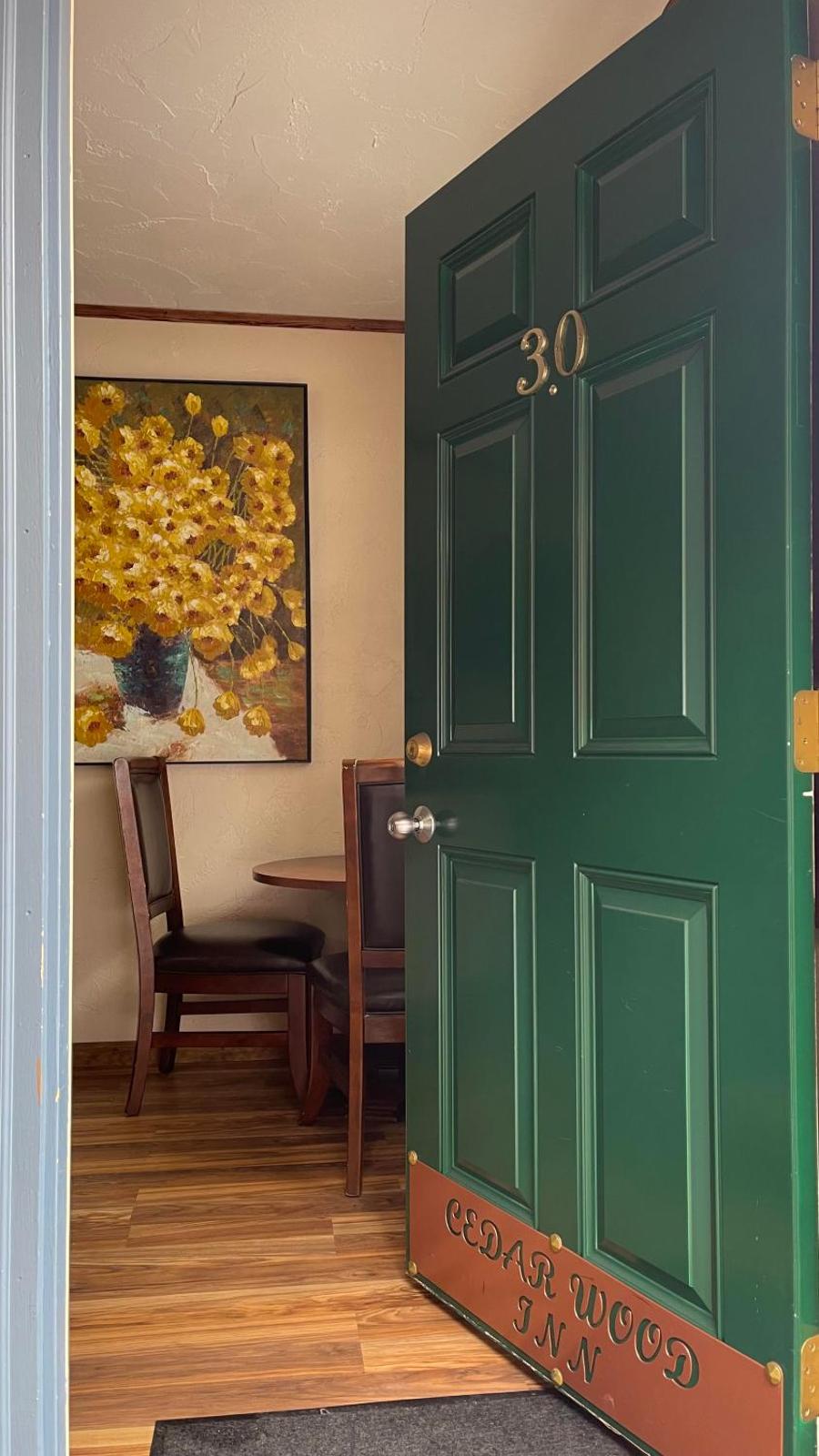 Cedar Wood Inn Main image 2