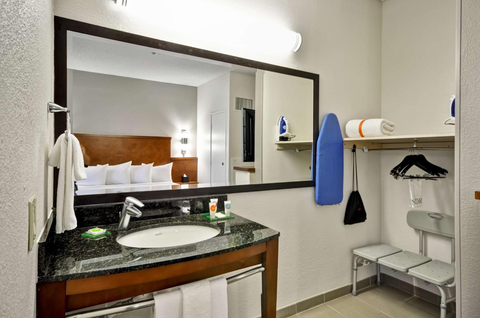 Hyatt Place Las Vegas banner image