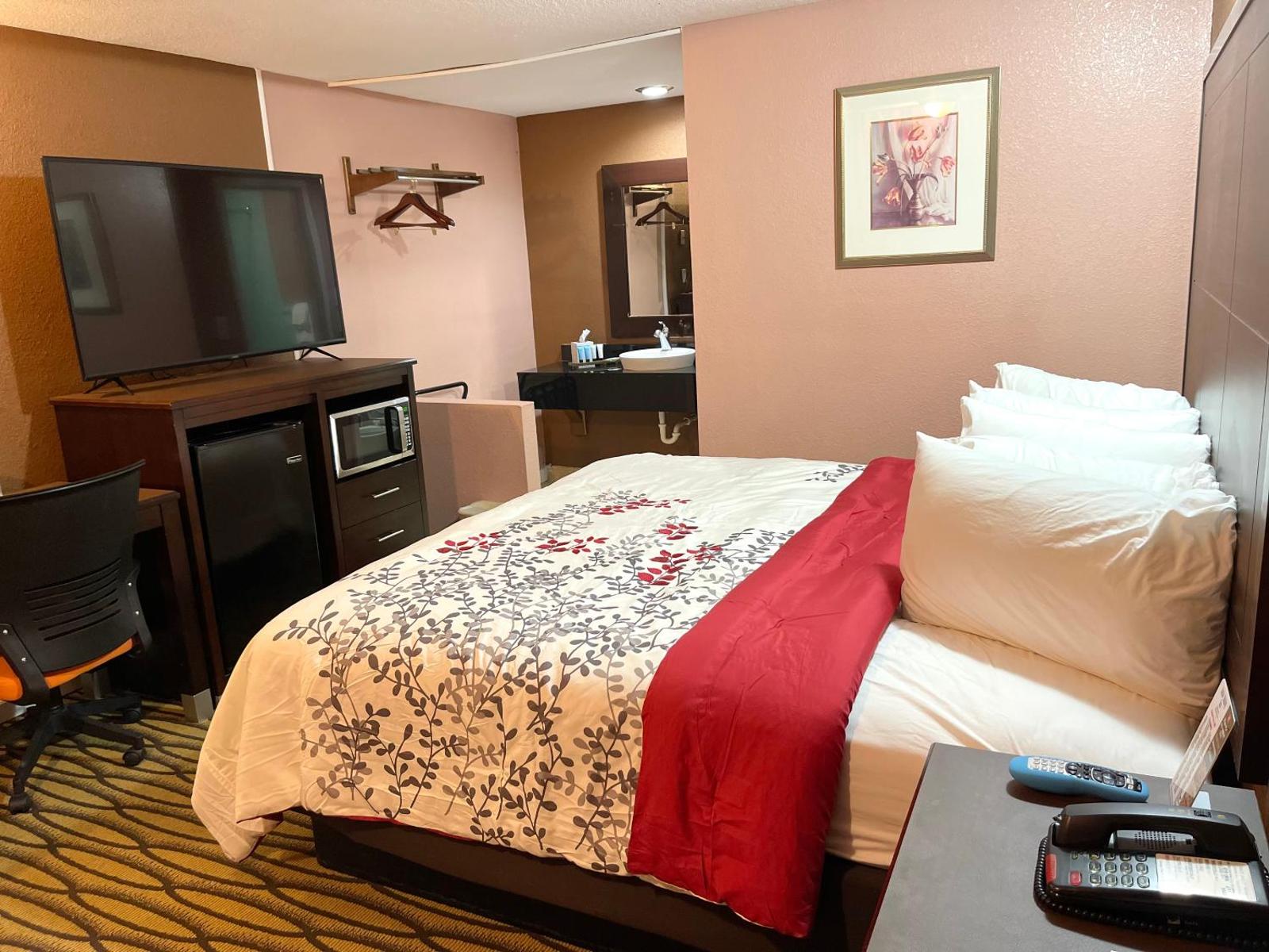 Popular attractions Area Nearby Property