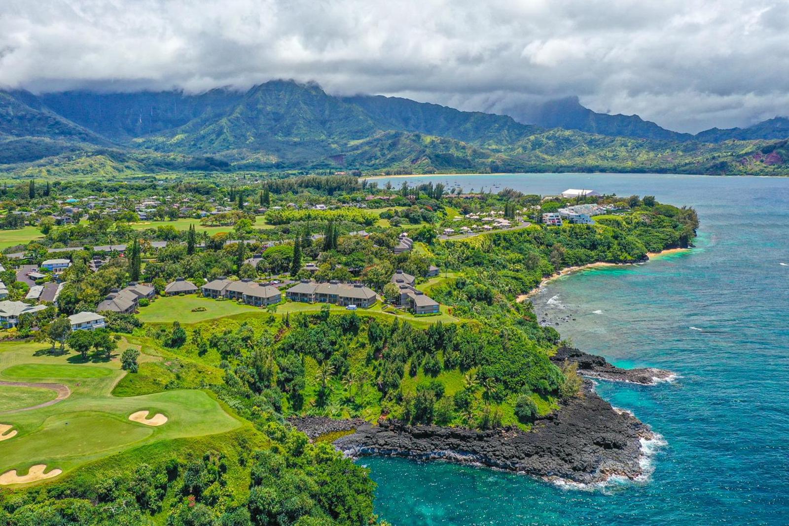 Popular attractions Area Nearby Property