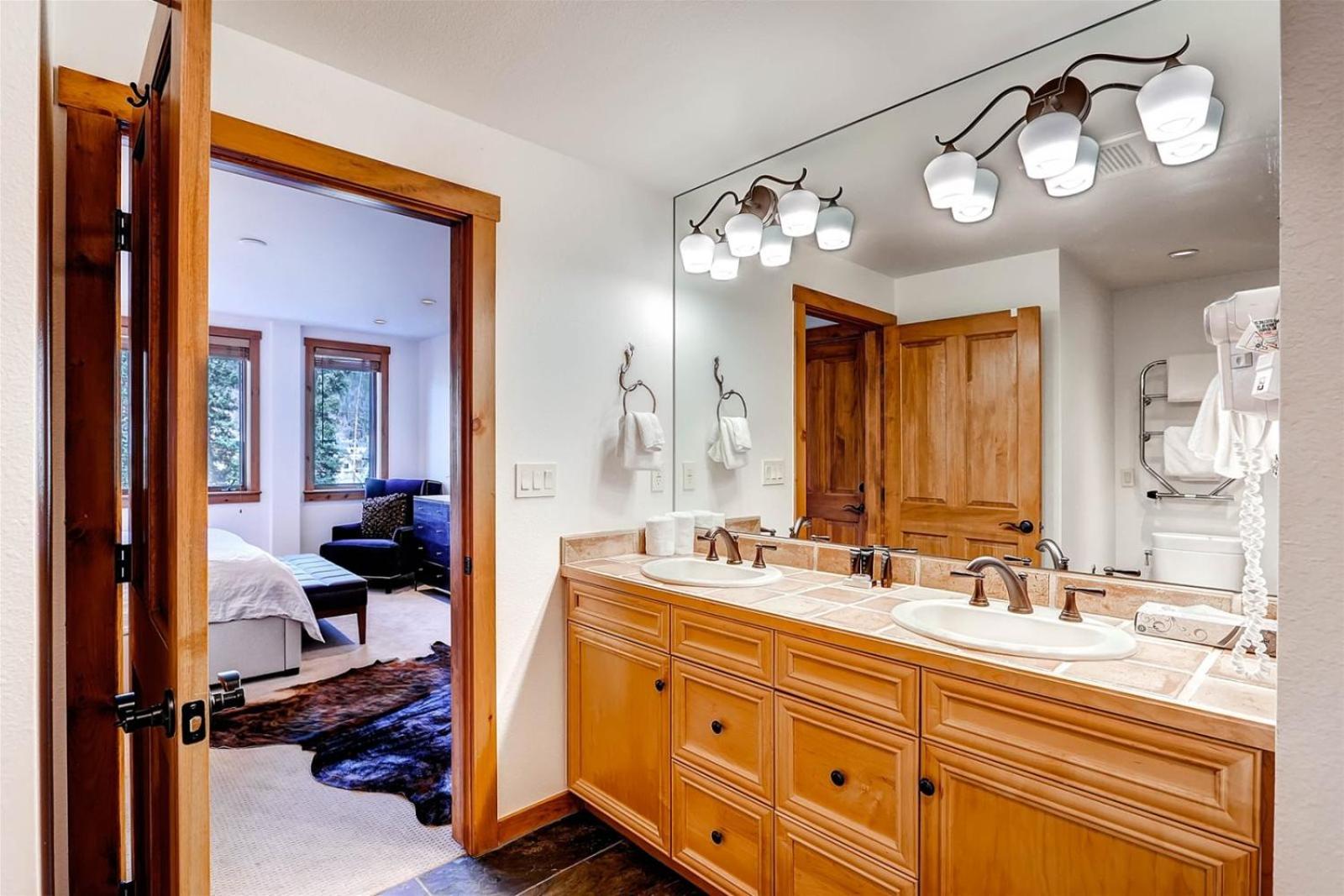 The Timbers on River Run 4 Bedroom Ski-in Ski-out Luxury Condo Main image 1