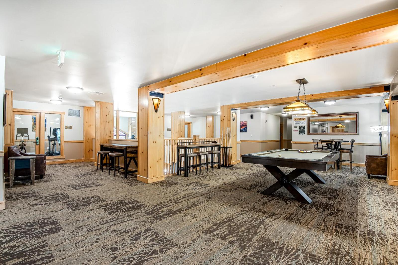 Popular attractions Area Nearby Property