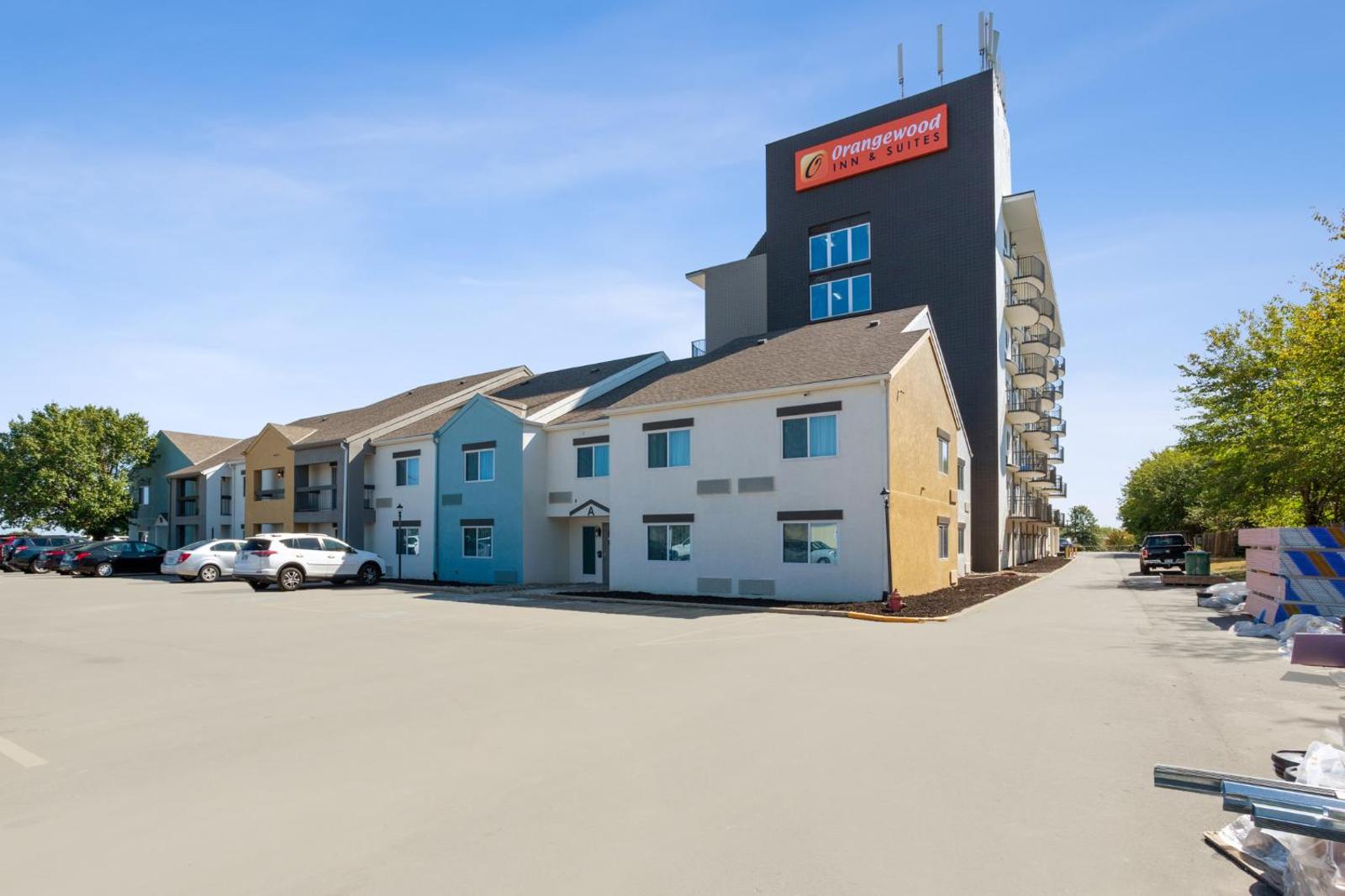 Popular attractions Area Nearby Property