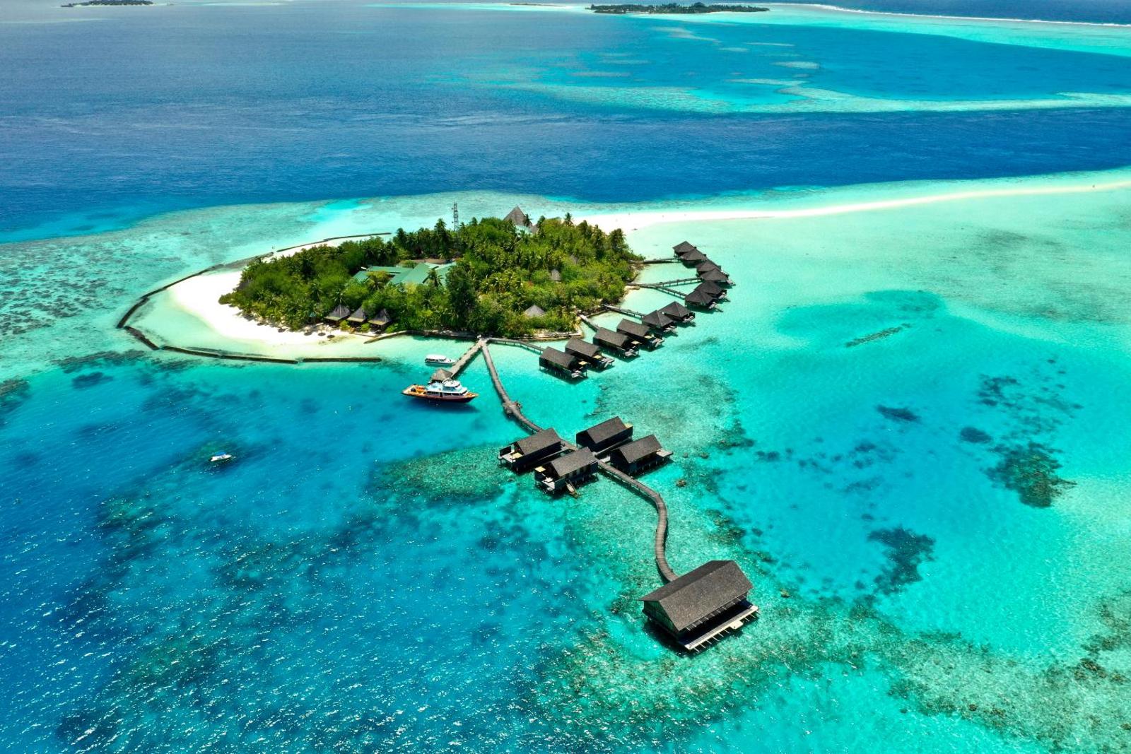 Gangehi Island Resort & Spa