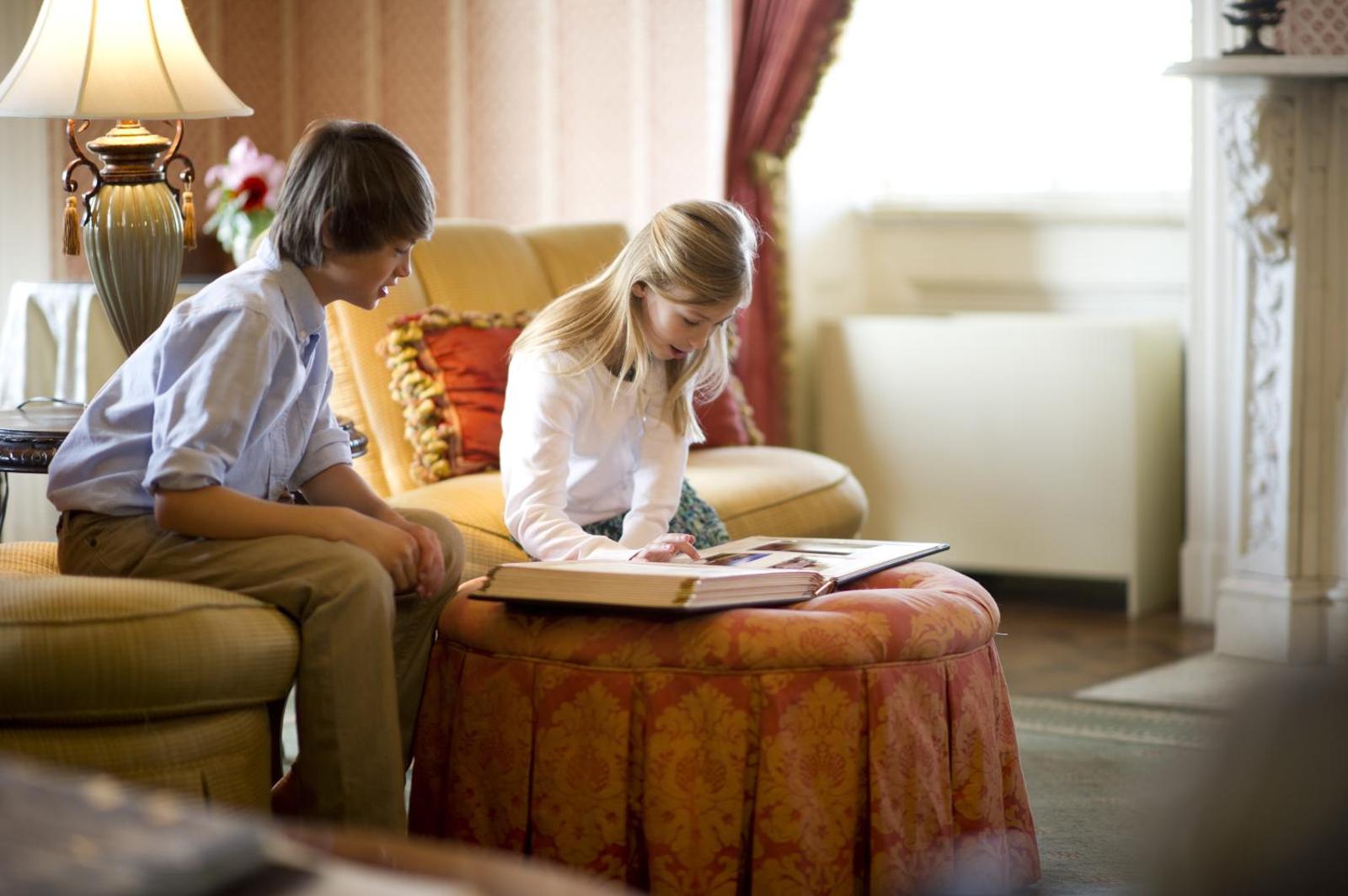 Popular attractions Area Nearby Property