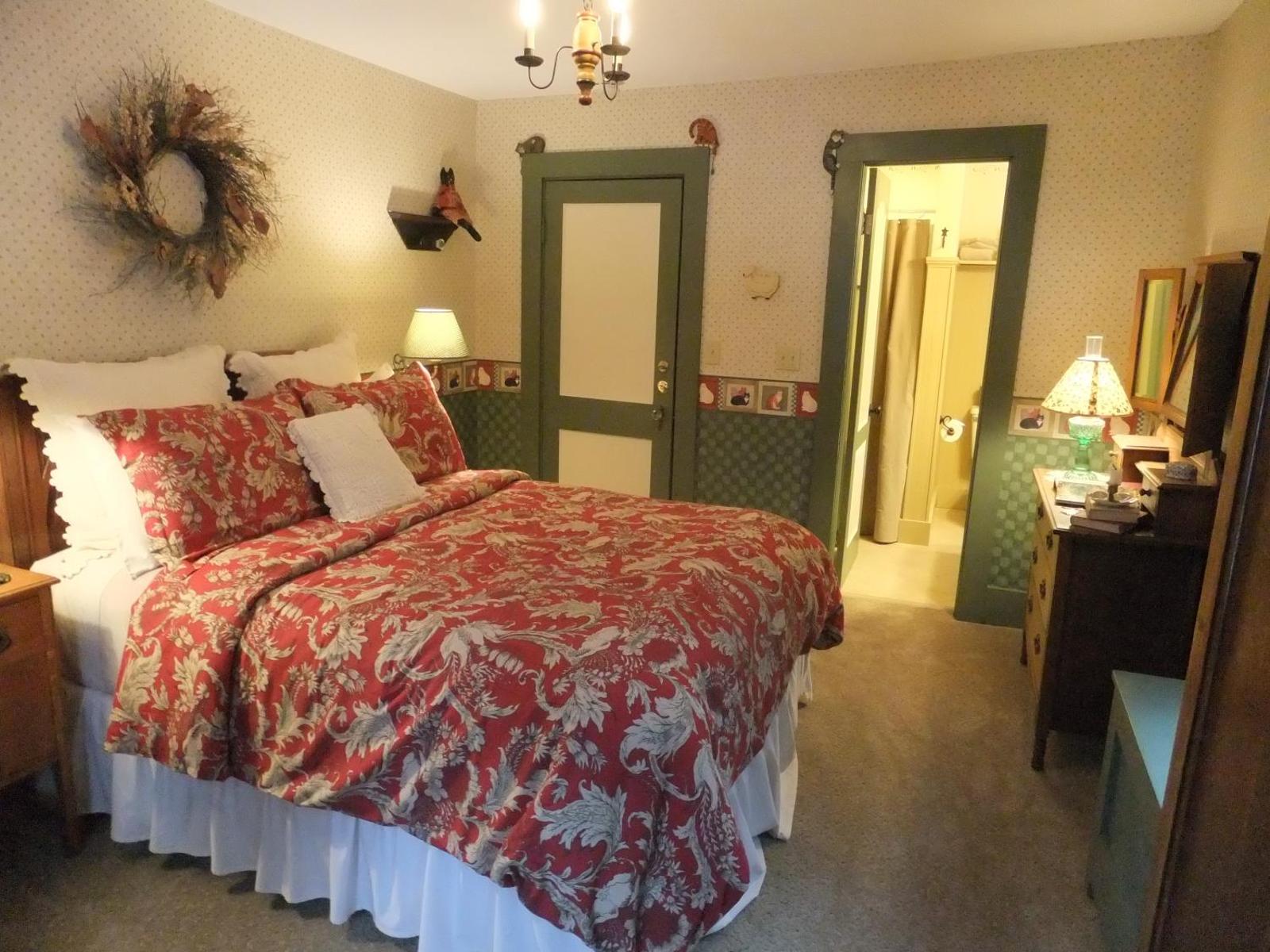 Covered Bridge House Main image 2